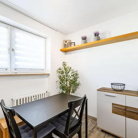 3-zimmer City-apartment Ab 4 Wochen Buchbar