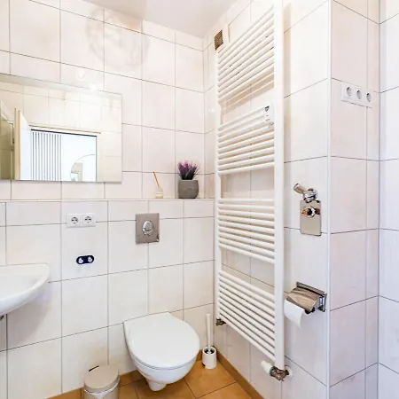 3-zimmer City-apartment Ab 4 Wochen Buchbar Apartment